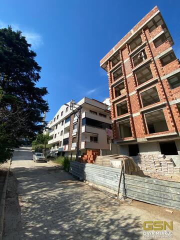 60-ÇAYIROVA YENİMAHALLE’DE MERKEZİ KONUMDA